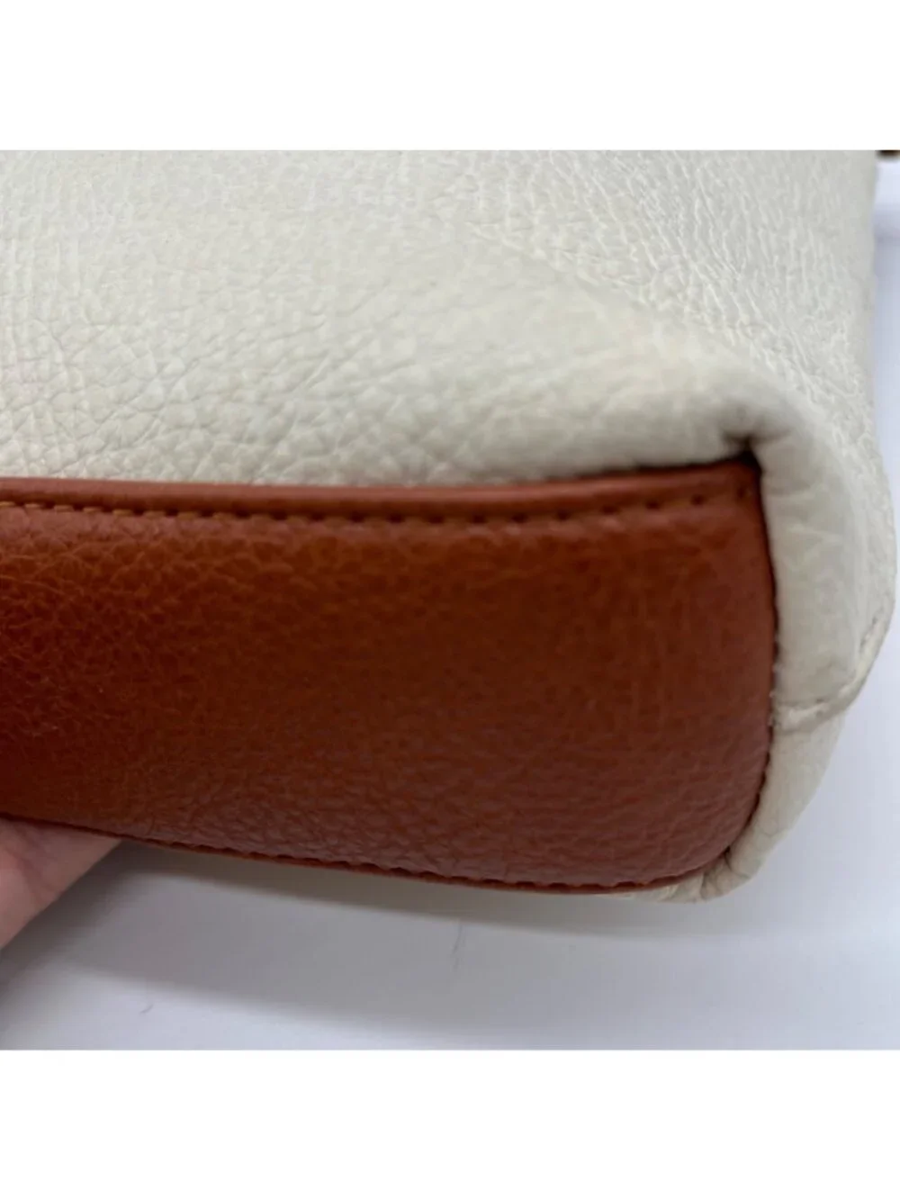 Cluci Cream And Brown Pebbled Faux Leather Crossbody Bag_9